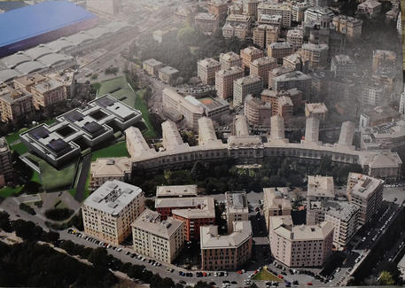 Una foto aerea della dell'ospedale Galliera. Sulla sinistra la nuova configurazione con i nuovi padiglioni, durante la conferenza stampa di presentazione del progetto del nuovo ospedale Galliera. Genova, 12 febbraio 2021.
ANSA/LUCA ZENNARO